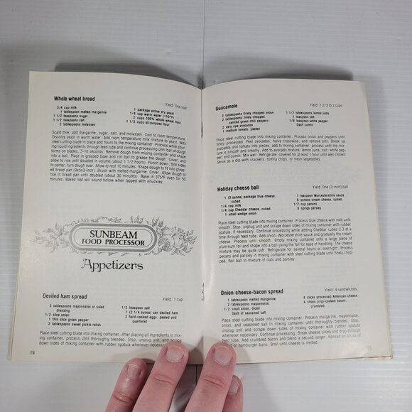 Vintage 1980 Sunbeam Vista Food Processor Instruction Manual Cookbook Recipes - Picture 2 of 7